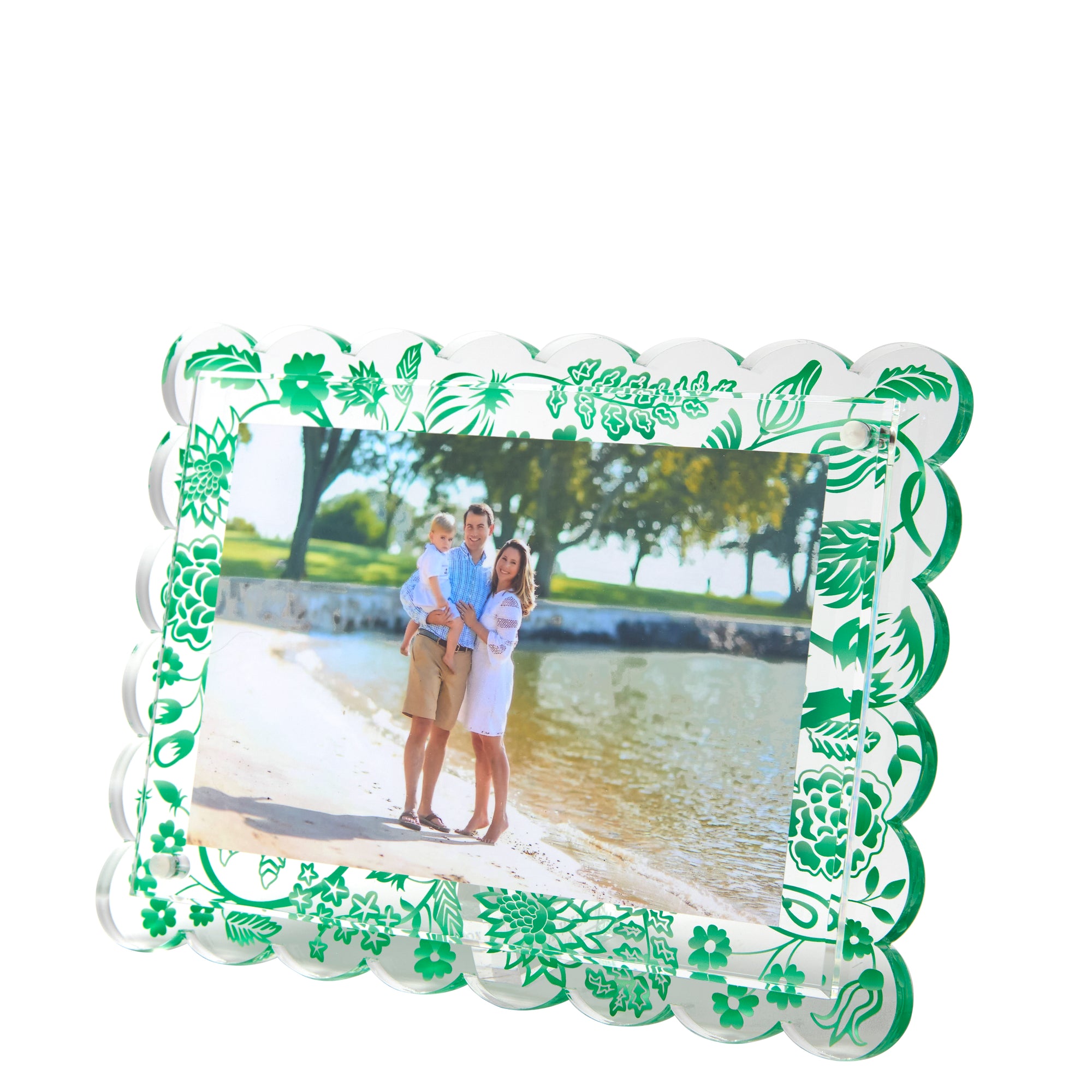 SCALLOP FRAME - GREEN TOILE