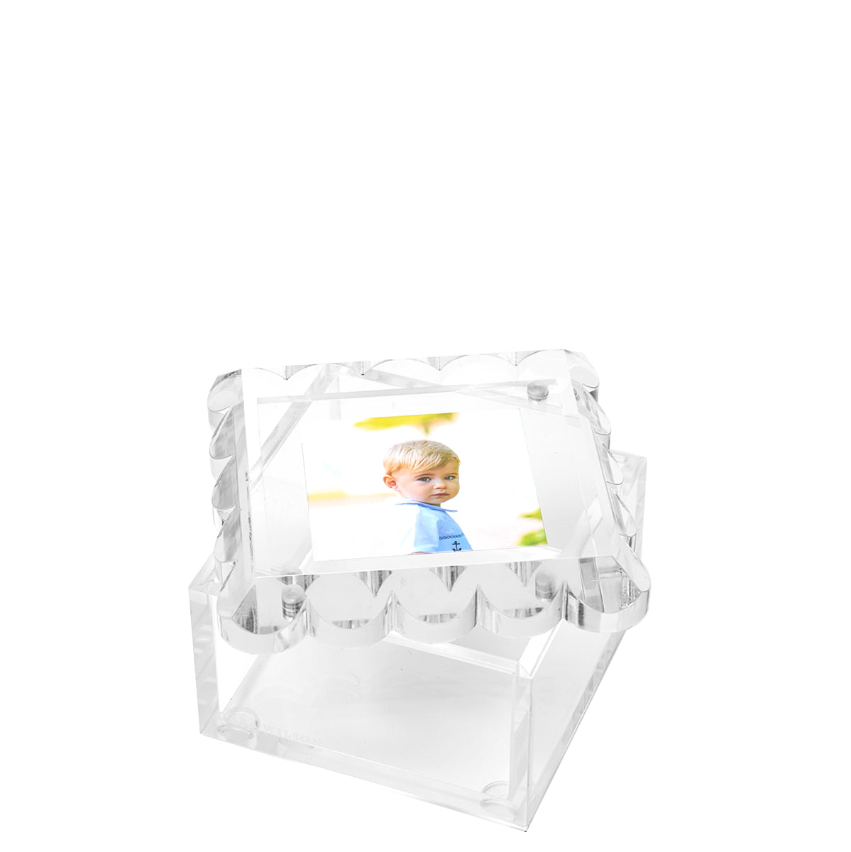 SQUARE SCALLOP PHOTO BOX